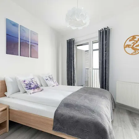 Subtle In With Parking Close To The Airport By Renters Poznań