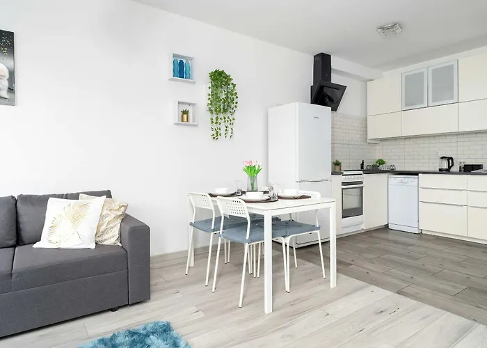 Appartement Subtle In With Parking Close To The Airport By Renters