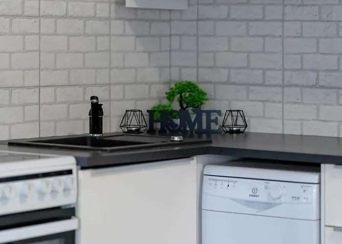 Subtle In With Parking Close To The Airport By Renters Poznań