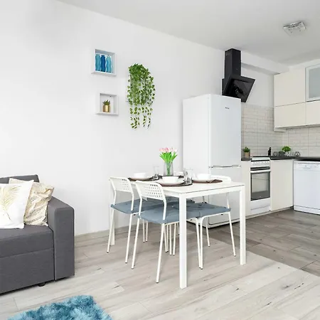 Apartmán Subtle In With Parking Close To The Airport By Renters