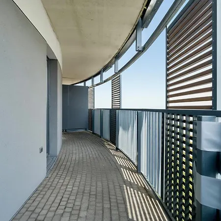 Lejlighed Subtle In With Parking Close To The Airport By Renters Poznań