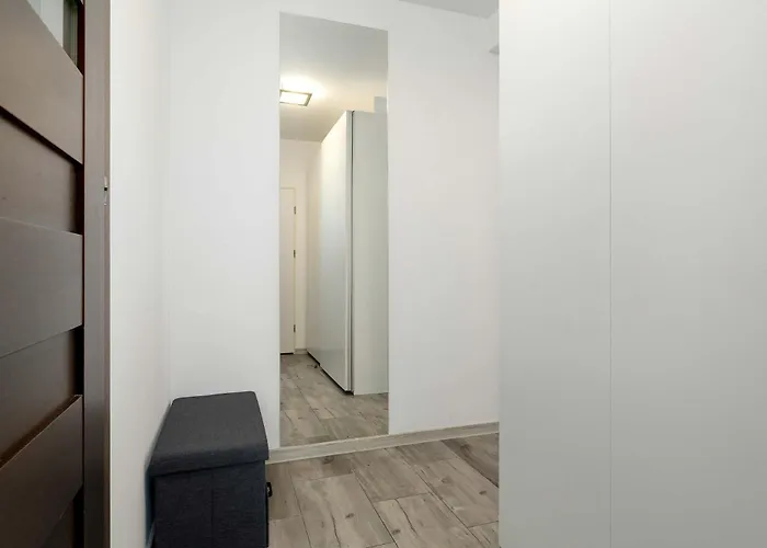 Apartamento Subtle In With Parking Close To The Airport By Renters *